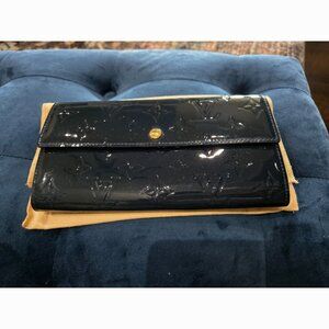 EUC Authentic LV Vernis Sara Wallet - RARE Blue